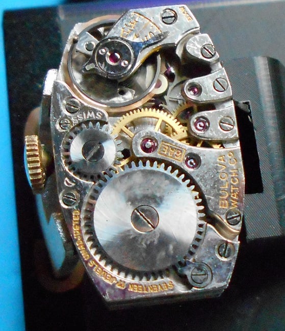 1938 date code 6AE with 17 jewels.