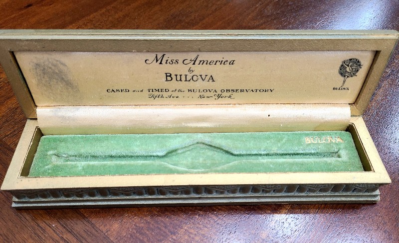 1930 Bulova Miss America Case 1
