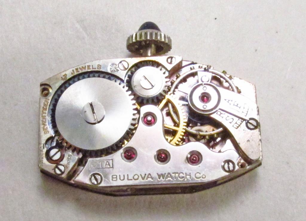 Movement 6TA, asterisk pictomark date code for 1924, 17 jewels.