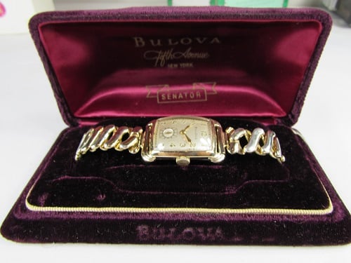 1943 Senator Bulova Gold color watch box