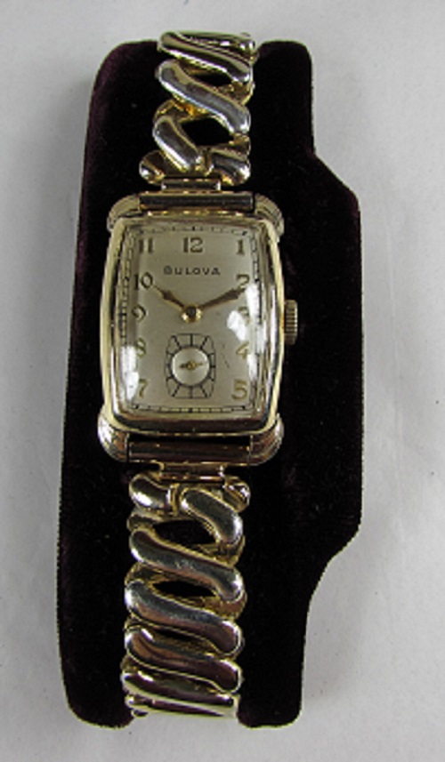 1943 Senator Bulova Gold color watch #1